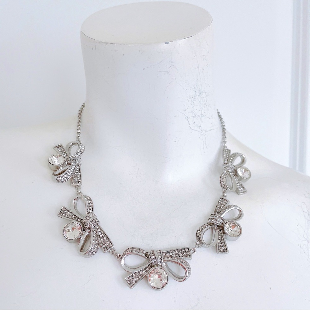 NWT Ann Taylor Bow Rhinestones Necklace